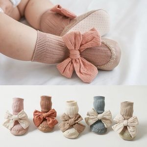 2 pairs bow tie socks / shoes for baby toddler.